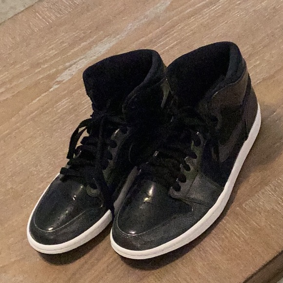 Jordan 1 Retro Black Patent High Tops Size 8.5 - Picture 3 of 13